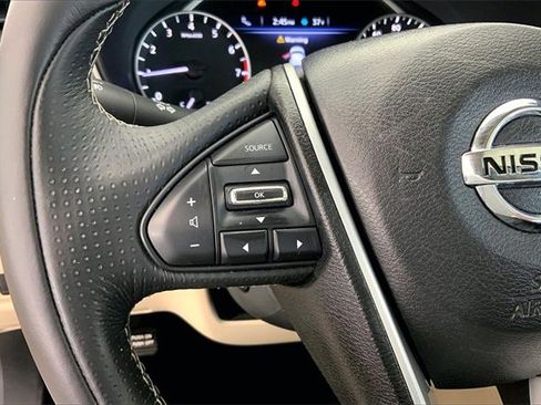 Used 2017 Nissan Maxima Platinum w/ Medallion Package image 18