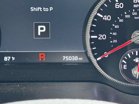 Used 2021 Kia Telluride SX w/ Towing Package FWD image 22