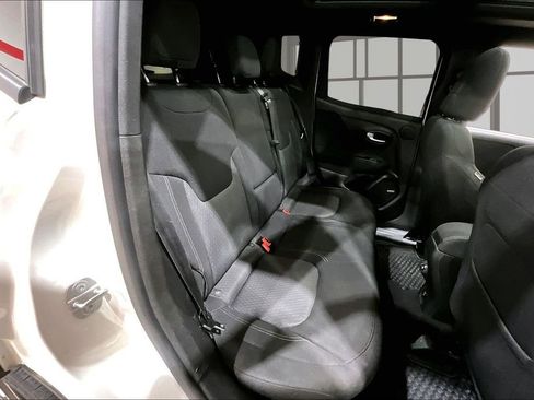 Used 2021 Jeep Renegade Latitude w/ Sun & Sound Group FWD image 26