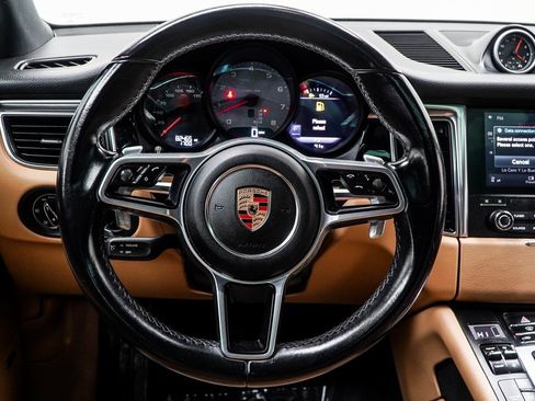 Used 2017 Porsche Macan S image 18