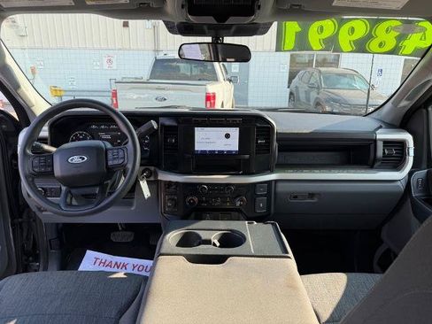 Certified 2023 Ford F250 XL w/ STX Appearance Package AWD/4WD image 4