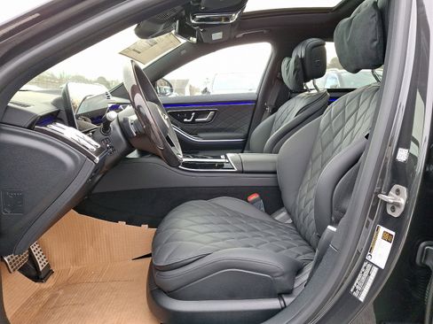 New 2025 Mercedes-Benz S 580 4MATIC Sedan image 8