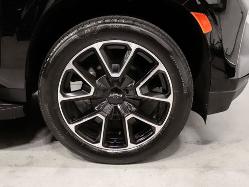 Used 2022 Chevrolet Tahoe RST w/ Sport Performance Package AWD/4WD image 9