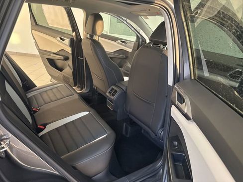 New 2025 Volkswagen Taos SEL image 14