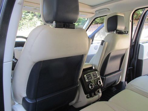 Used 2020 Land Rover Range Rover HSE image 79