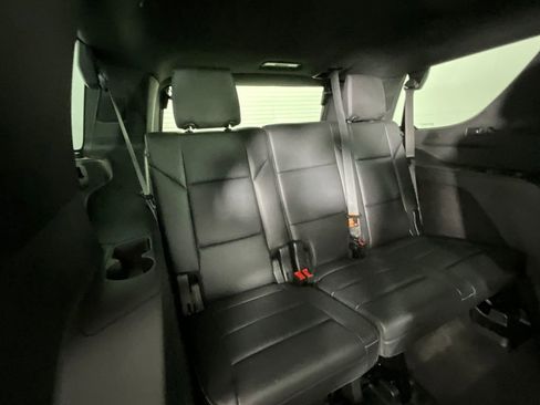 Used 2023 Cadillac Escalade Luxury image 24