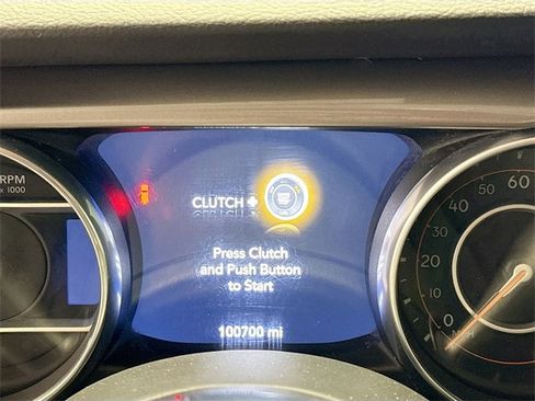 Used 2018 Jeep Wrangler Unlimited Sahara image 10