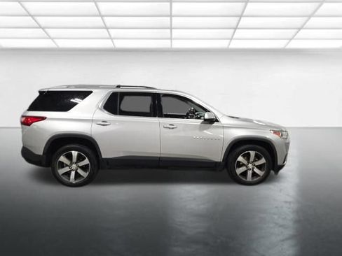 Used 2018 Chevrolet Traverse LT AWD/4WD image 3