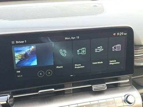 Used 2025 Hyundai Kona SEL image 25