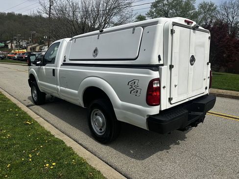 Used 2014 Ford F250 XL w/ Power Equipment Group image 5