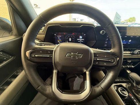 Used 2024 Chevrolet Colorado ZR2 w/ ZR2 Convenience Package III image 38