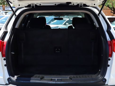 Used 2012 Chevrolet Traverse LT FWD image 23