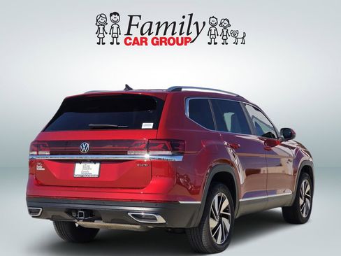 Used 2025 Volkswagen Atlas SEL image 4