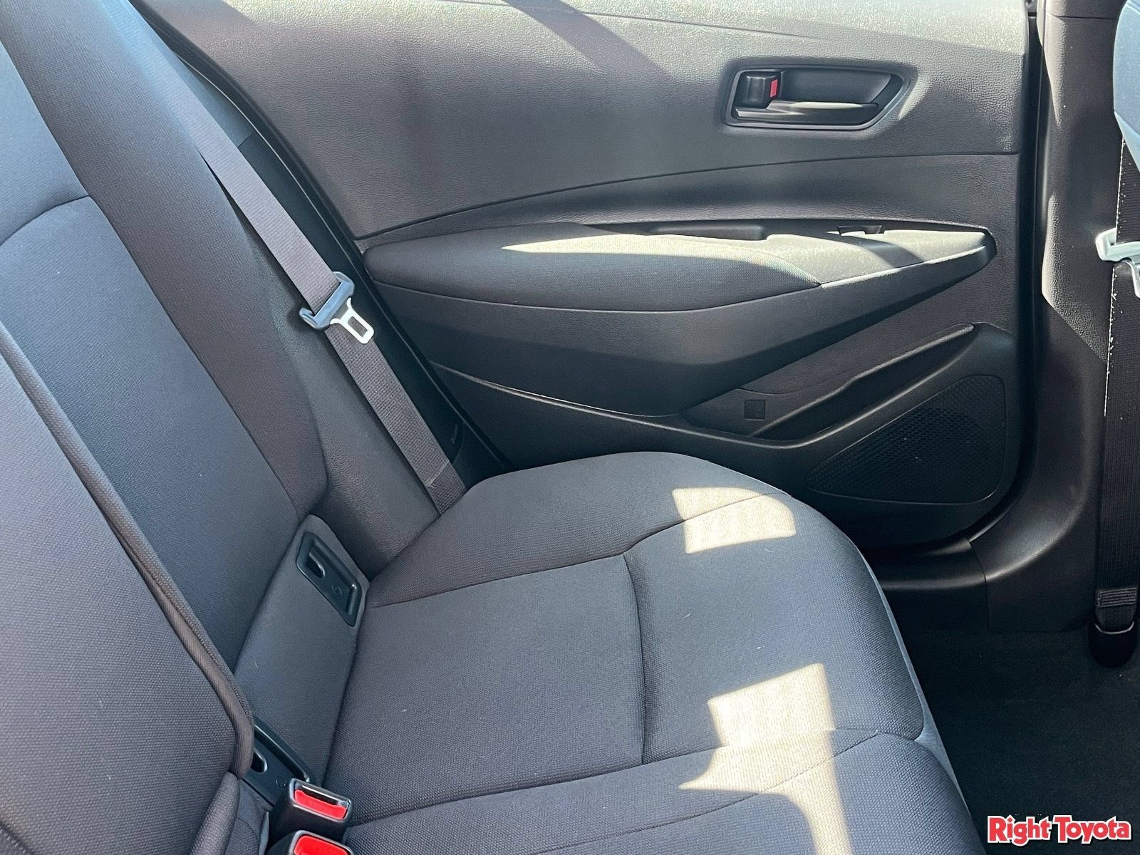 Certified 2025 Toyota Corolla LE FWD image 15