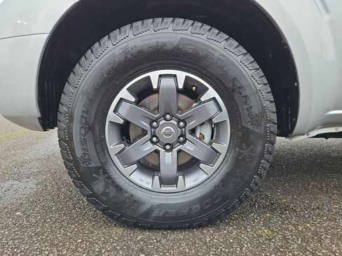 Used 2021 Nissan Frontier PRO-4X w/ Pro-4x Utility Package image 32