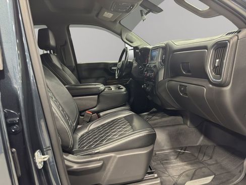 Used 2020 Chevrolet Silverado 1500 LT w/ All-Star Edition image 16