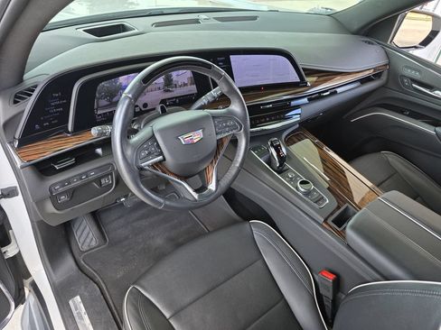 Used 2023 Cadillac Escalade Premium Luxury w/ LPO, Floor Liner Package AWD/4WD image 12