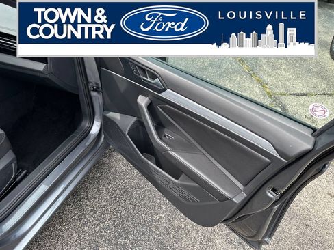 Used 2025 Volkswagen Jetta Sport FWD image 19