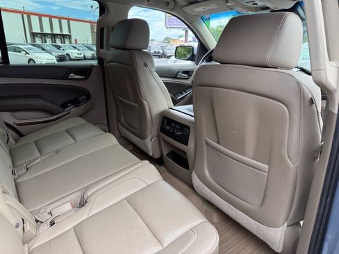 Used 2015 Chevrolet Tahoe LT w/ Luxury Package AWD/4WD image 39