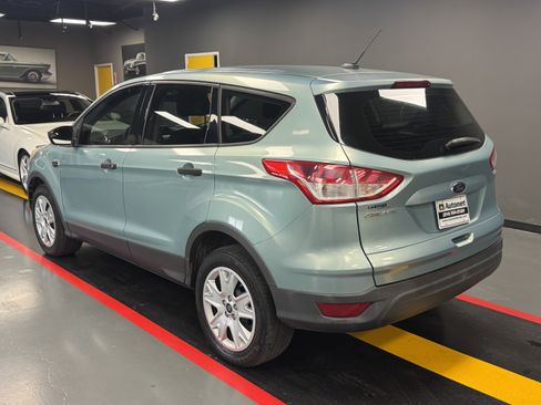 Used 2013 Ford Escape S FWD image 4