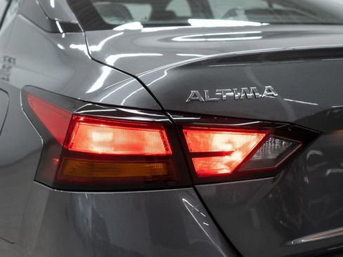 Used 2019 Nissan Altima 2.5 SL FWD image 40