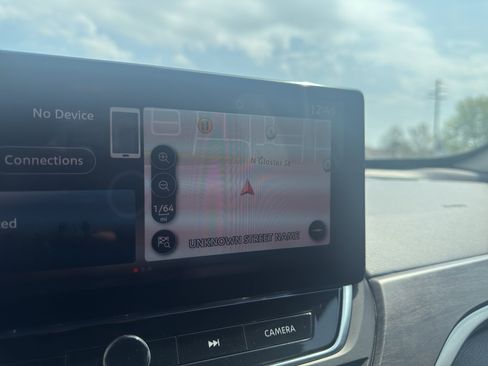 Used 2023 Nissan Altima 2.5 SL FWD image 19