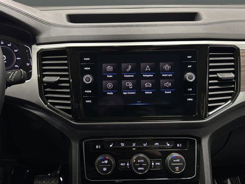 Used 2023 Volkswagen Atlas SEL image 16