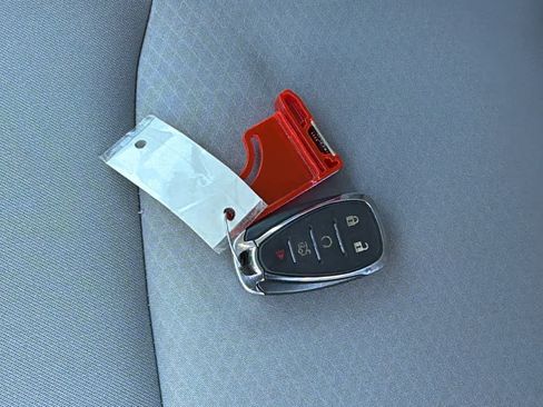 Used 2023 Chevrolet Malibu LT FWD image 20