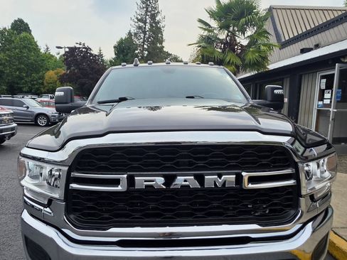 Used 2023 RAM 3500 Tradesman AWD/4WD image 12