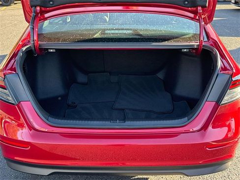 Used 2025 Honda Accord Sport image 9