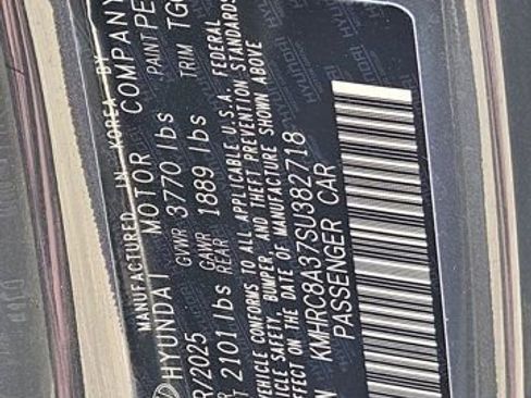 Used 2025 Hyundai Venue SEL image 36