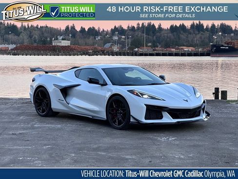 New 2025 Chevrolet Corvette Z06 w/ Z07 Performance Package RWD image 1