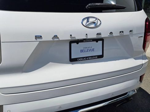 Used 2020 Hyundai Palisade Limited w/ Winter Weather Package AWD/4WD image 15
