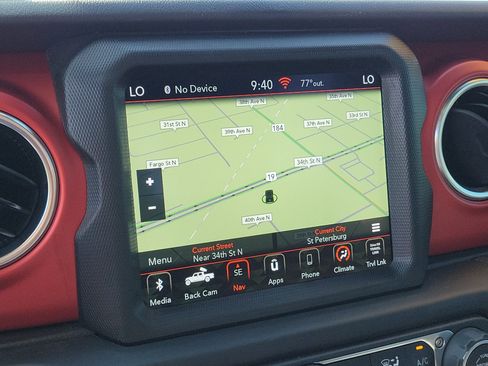 Used 2021 Jeep Gladiator Rubicon AWD/4WD image 22