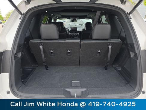 Certified 2023 Honda Pilot TrailSport image 14