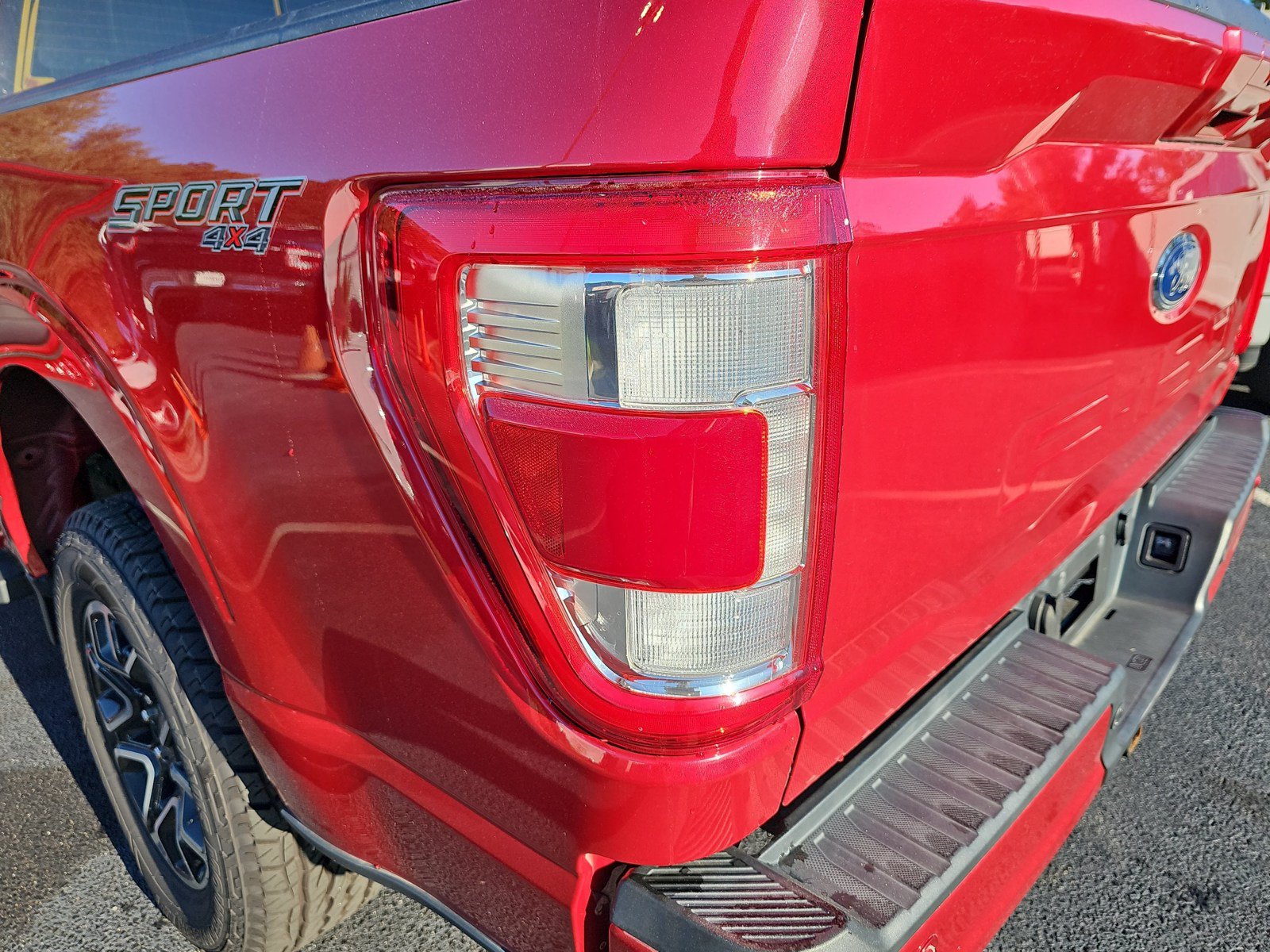 Used 2022 Ford F150 Lariat w/ Max Trailer Tow Package AWD/4WD image 35