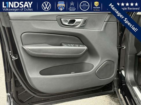 Used 2023 Volvo XC60 B5 Plus image 8