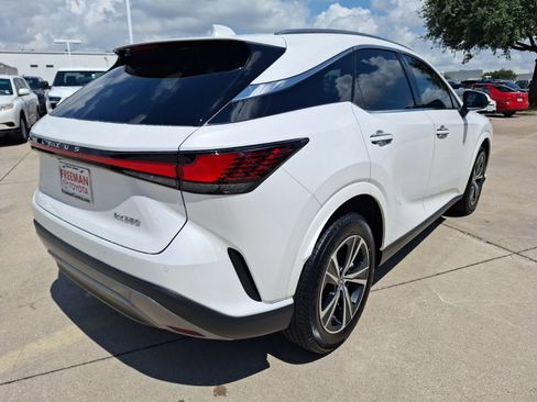 Used 2025 Lexus RX 350 Premium w/ Convenience Package FWD image 6