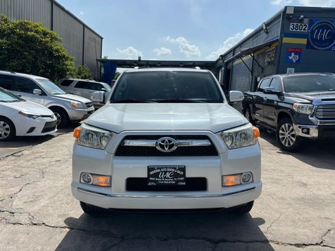 Used 2011 Toyota 4Runner SR5 RWD image 2