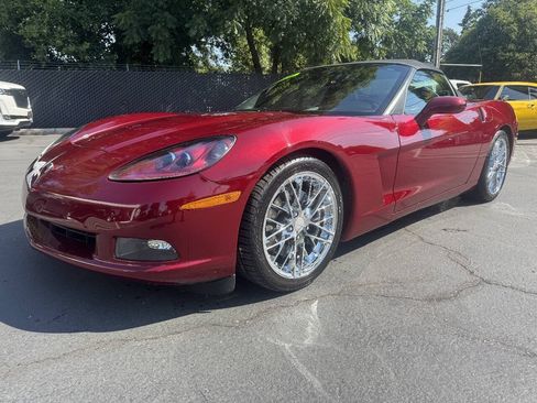 Used 2005 Chevrolet Corvette Convertible w/ Preferred Equipment Group RWD image 3