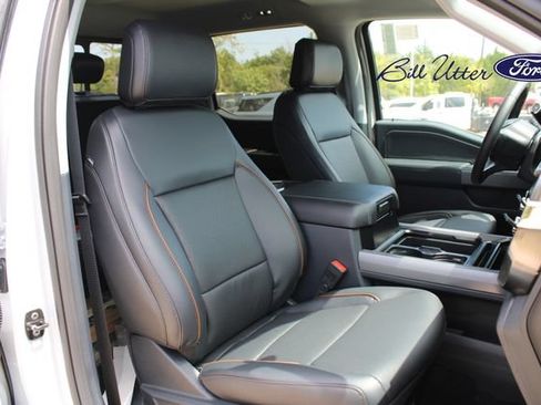 New 2026 Ford F250 Lariat w/ Black Appearance Package AWD/4WD image 7