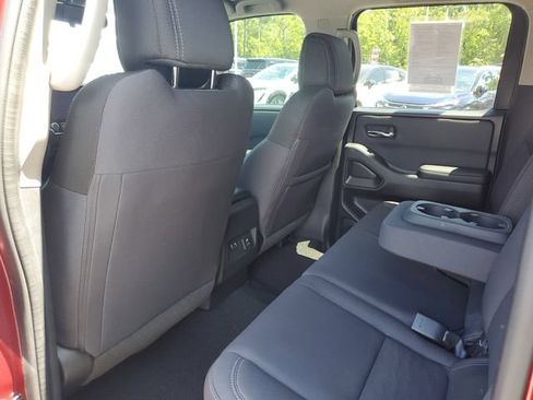 Certified 2024 Nissan Frontier SV w/ SV Convenience Package AWD/4WD image 8