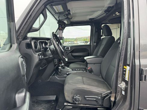 Used 2021 Jeep Wrangler Unlimited Sport AWD/4WD image 27