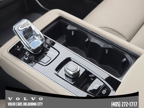 New 2026 Volvo XC90 B6 Ultra w/ Lounge Package AWD/4WD image 19