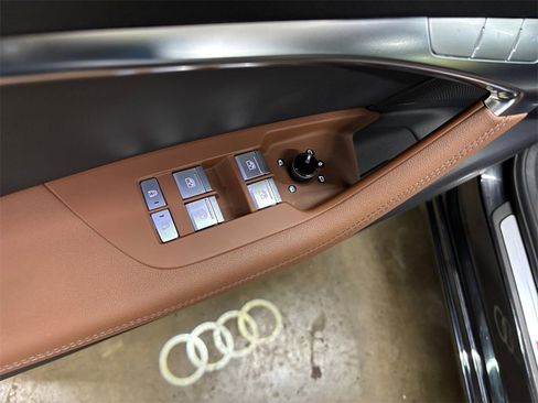 Used 2023 Audi A6 Premium Plus image 13