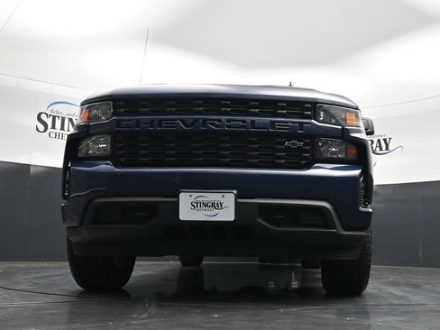 Used 2022 Chevrolet Silverado 1500 Custom w/ LPO, Dark Essentials Package image 18