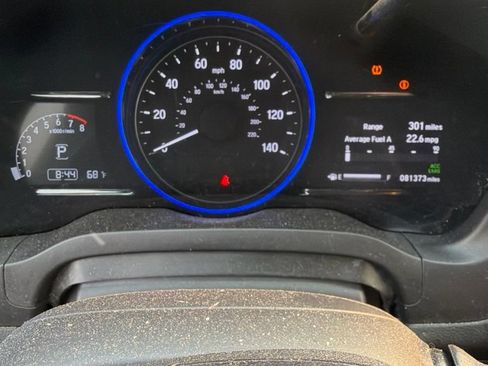 Used 2019 Honda HR-V EX image 8