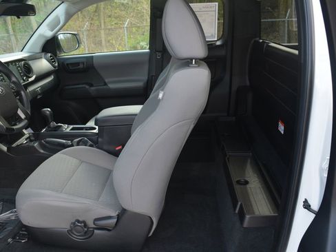Used 2023 Toyota Tacoma SR RWD image 19