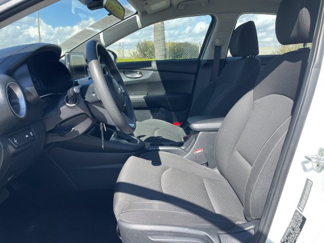 Used 2021 Kia Forte LXS FWD image 18