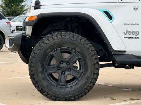 Used 2022 Jeep Wrangler Unlimited Sahara w/ Safety Group AWD/4WD image 6